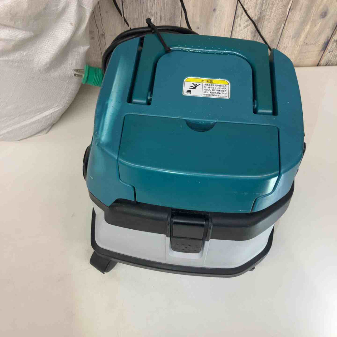 ★マキタ(makita) 集じん機 乾式 484(P)　ホース付属【戸田店】