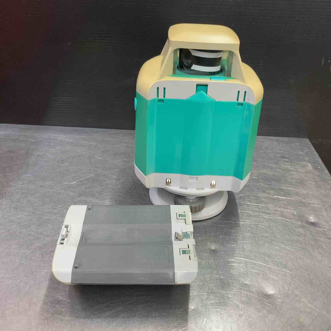 【中古品】 ソキア(SOKKIA) 回転レーザー(レベルプレーナー) LP31A 360度 墨出し器 水平器 光学 【東大和店】