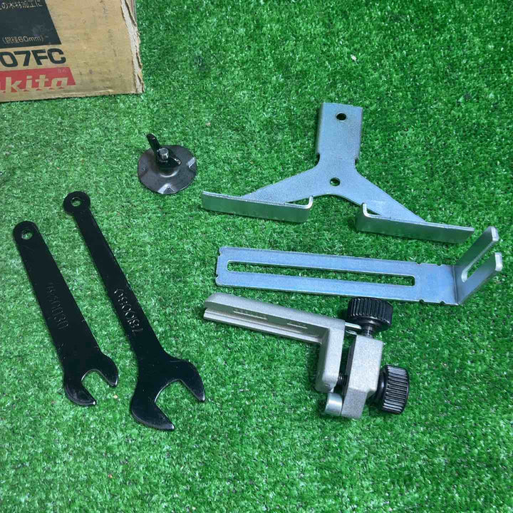 マキタ(makita) 電子トリマ 3707FC【藤沢店】