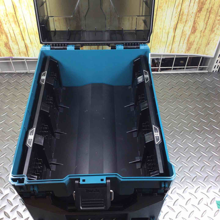 マキタ(makita) 多口充電器 BCC01 A-78346【川崎店】