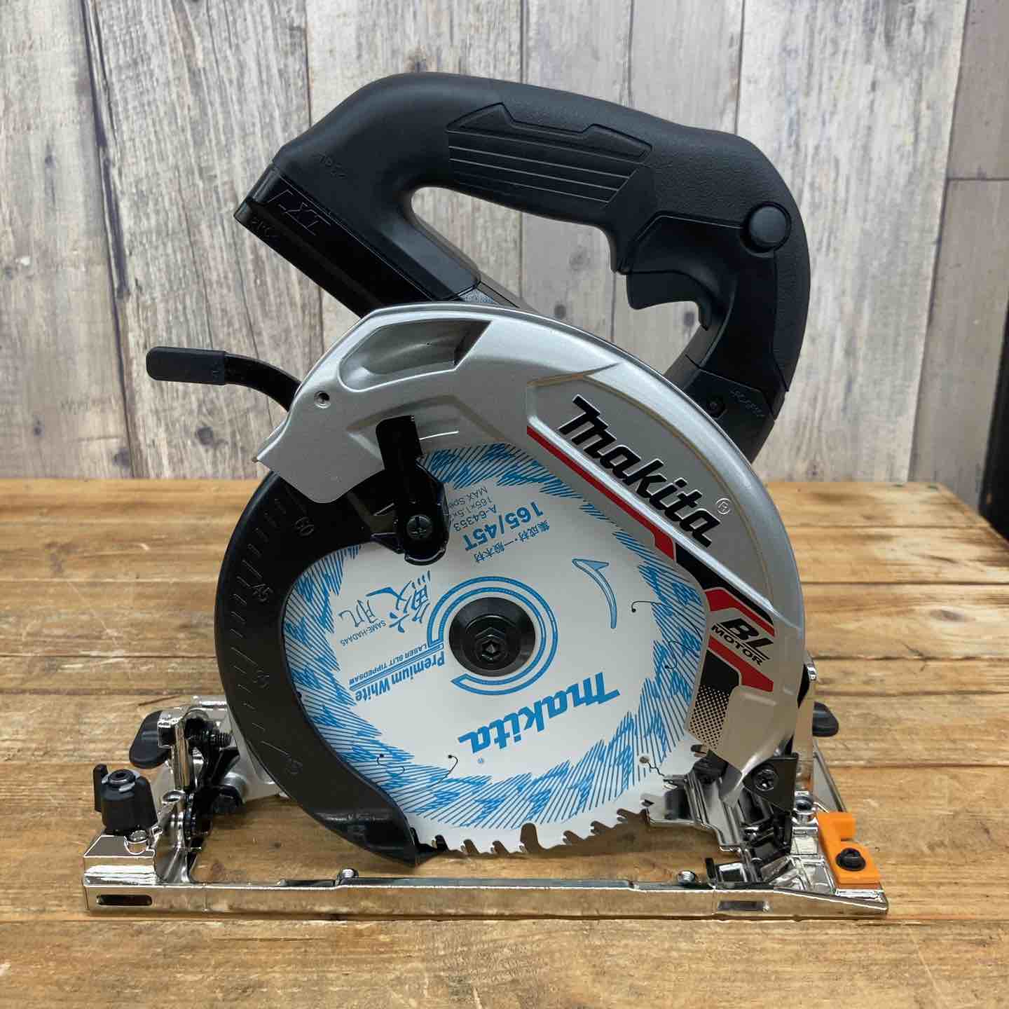 ★マキタ(makita) コードレス丸のこ HS631DGXSB 未使用品マキタ&frasl;makita コードレス丸のこ HS631DGXSB鴻巣店