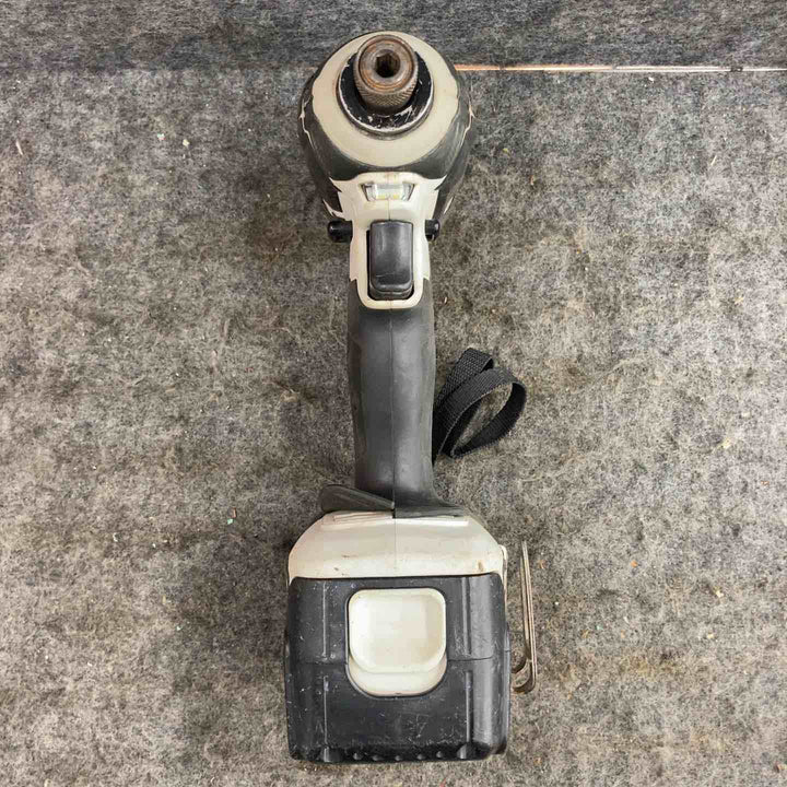 ★マキタ(makita) コードレスインパクトドライバー TD138DRFXW ケース(14.4V3.0Ahバッテリー[150][180]、充電器)【鴻巣店】