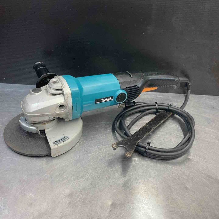 【中古品】 マキタ(makita) 180mm電子ディスクグラインダ GA7011C 100V 【東大和店】