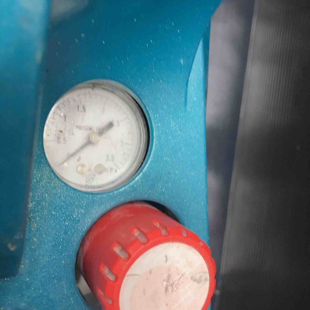 【中古品】マキタ(makita) エアコンプレッサー AC461XLH【川越店】