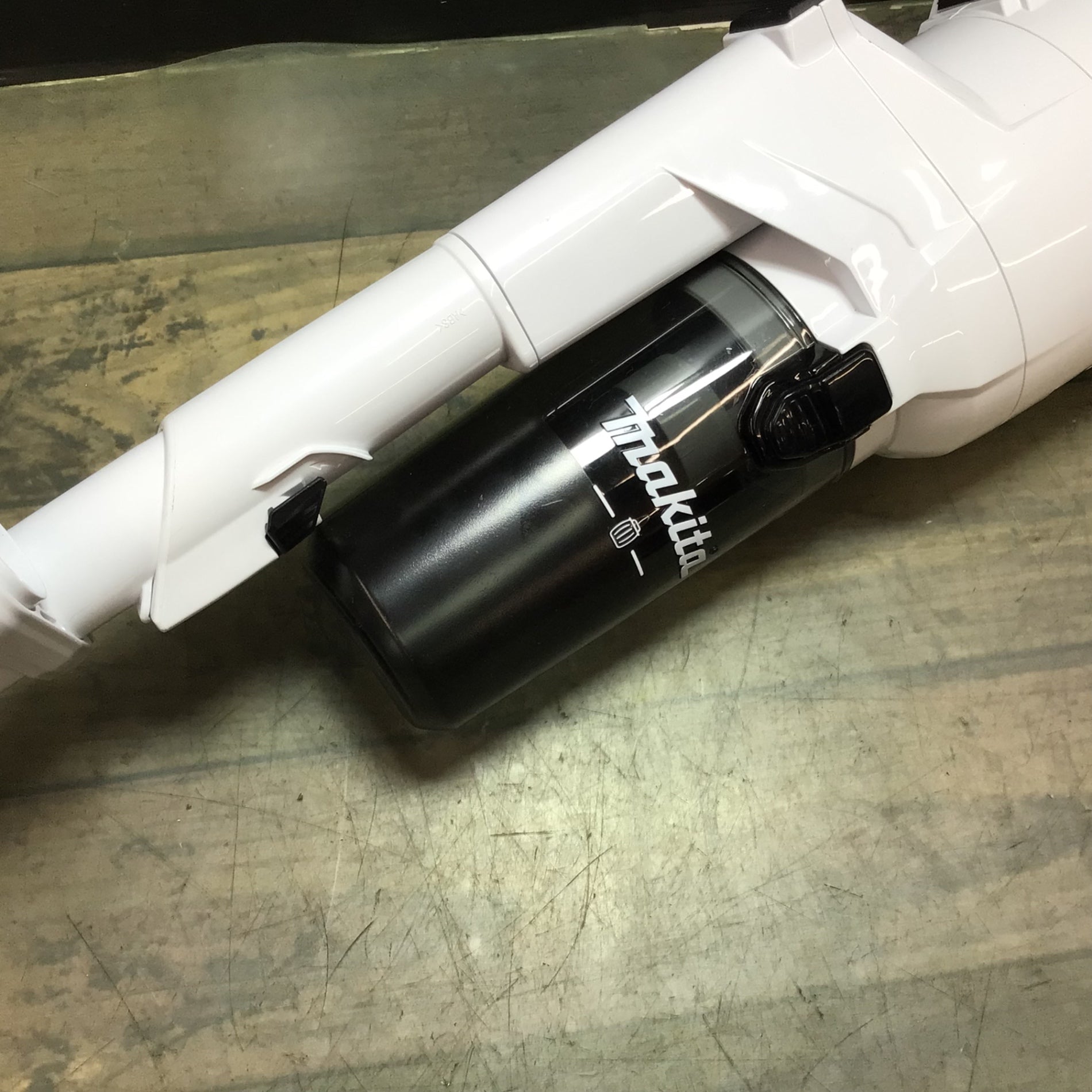 マキタ(makita) コードレスクリーナー CL286FDZW 【東大和店