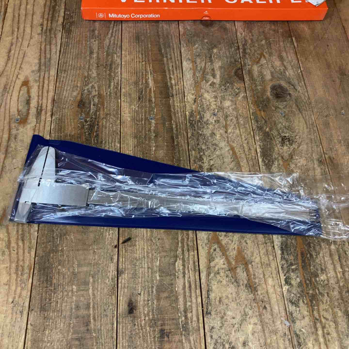 ◇ミツトヨ(Mitutoyo) Ｍ型標準ノギス N30(530-109)(300MM)【所沢店】