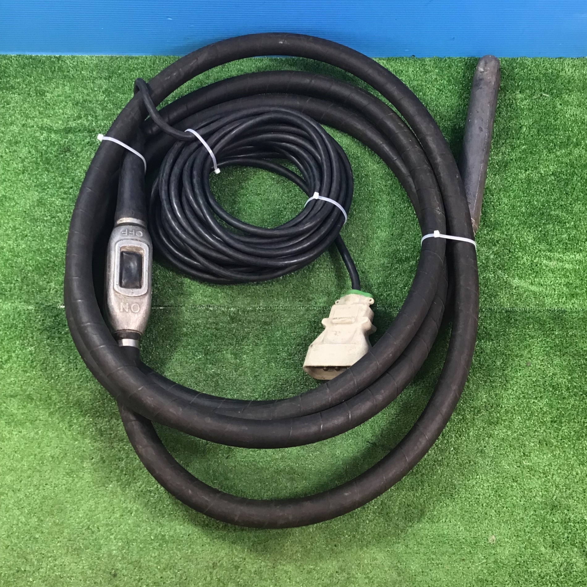 〇エクセン 200V高周波インバータ HC230A【岩槻店】 – アクトツール