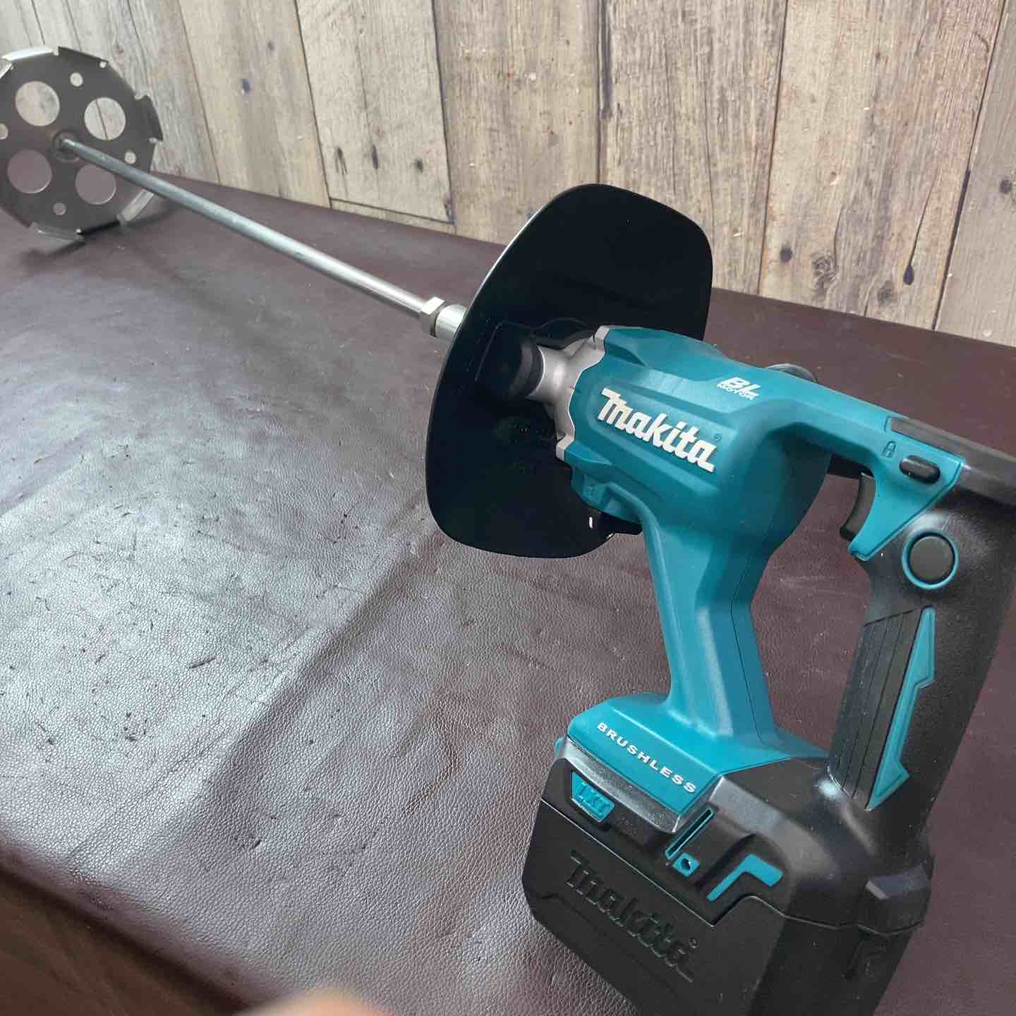 中古品】 マキタ(makita) コードレスかくはん機 UT130DZ コードレス