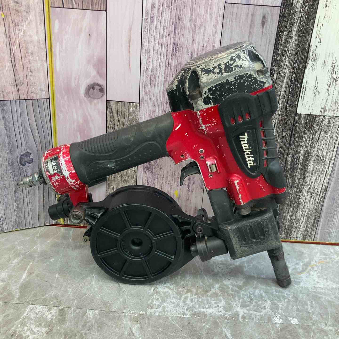 ★マキタ(makita) 高圧エア釘打ち機 AN250HC【八潮店】