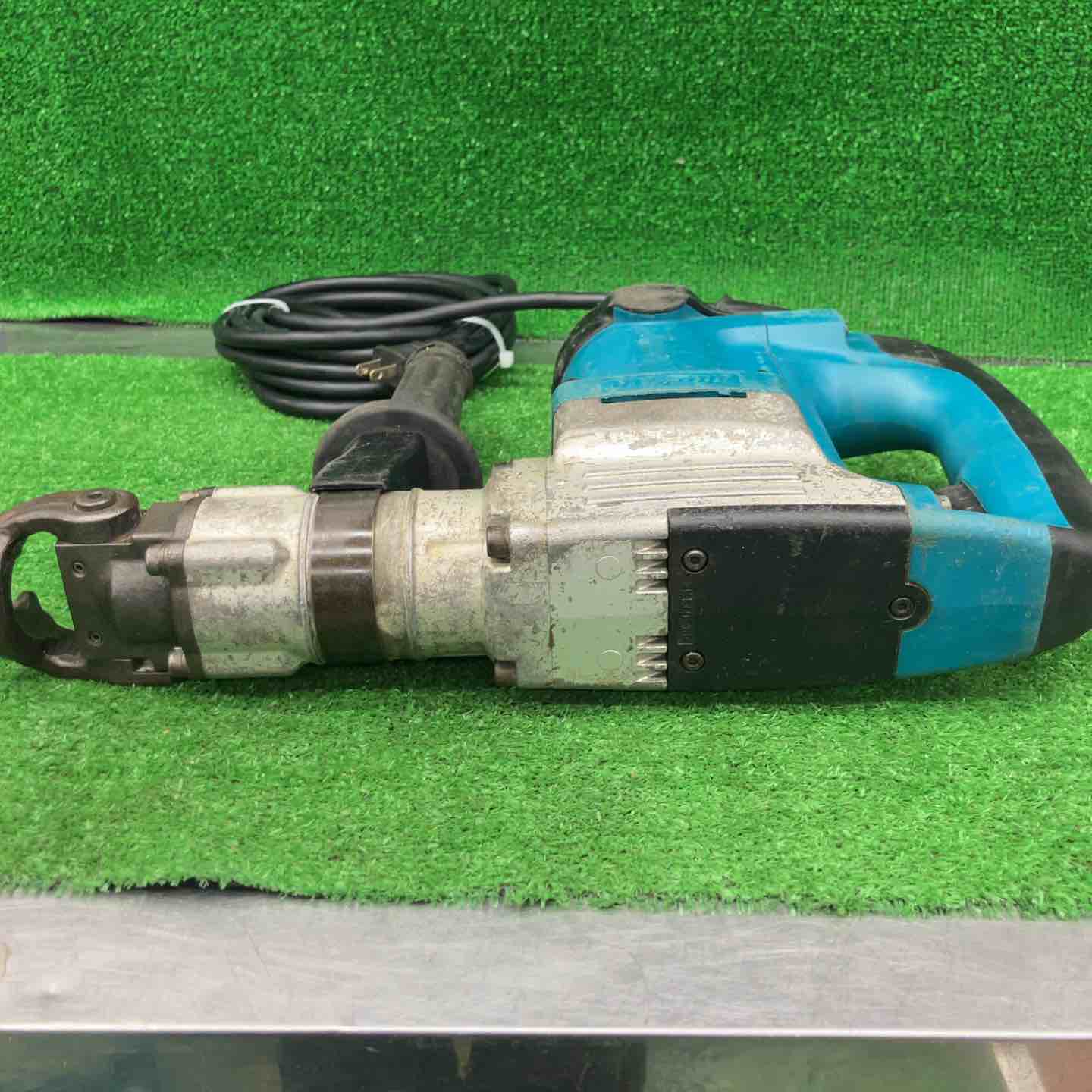 中古品】☆マキタ(makita) 電動ハンマ HM0830【桶川店】 – アクト