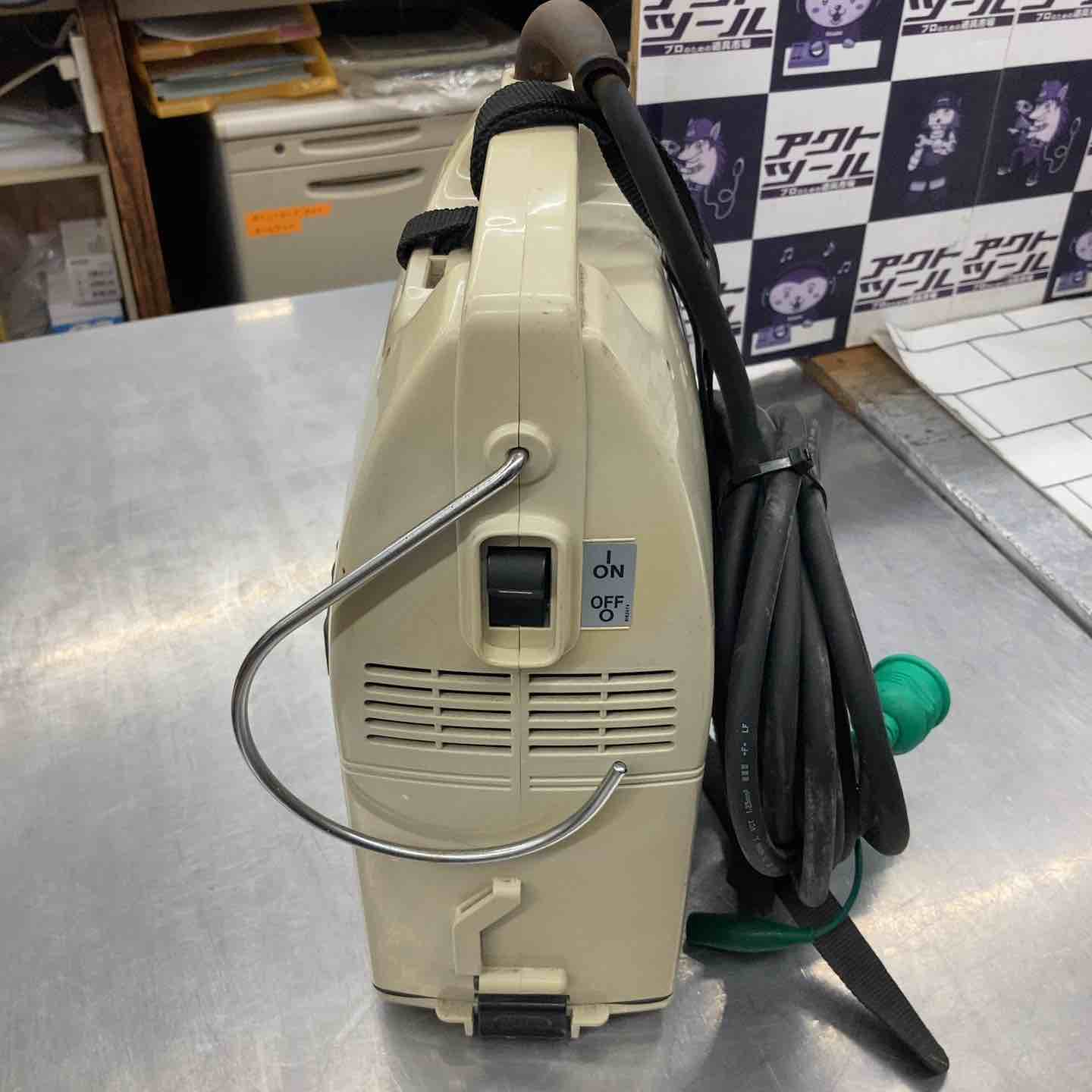 マキタ掃除機 421S