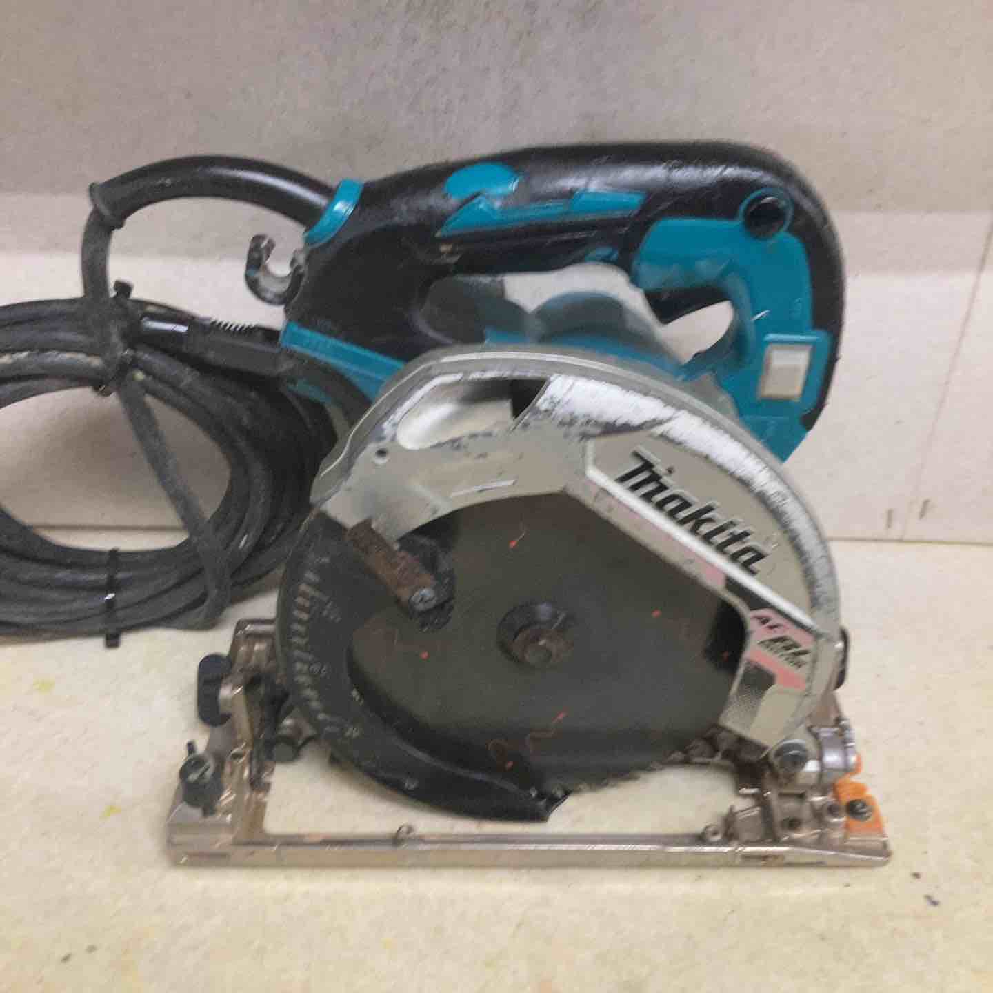 ★マキタ(makita) 電子造作用精密マルノコ HS6403【町田店】 ☆マキタ(makita) 電子造作用精密マルノコ HS6403【町田店】 – アクト
