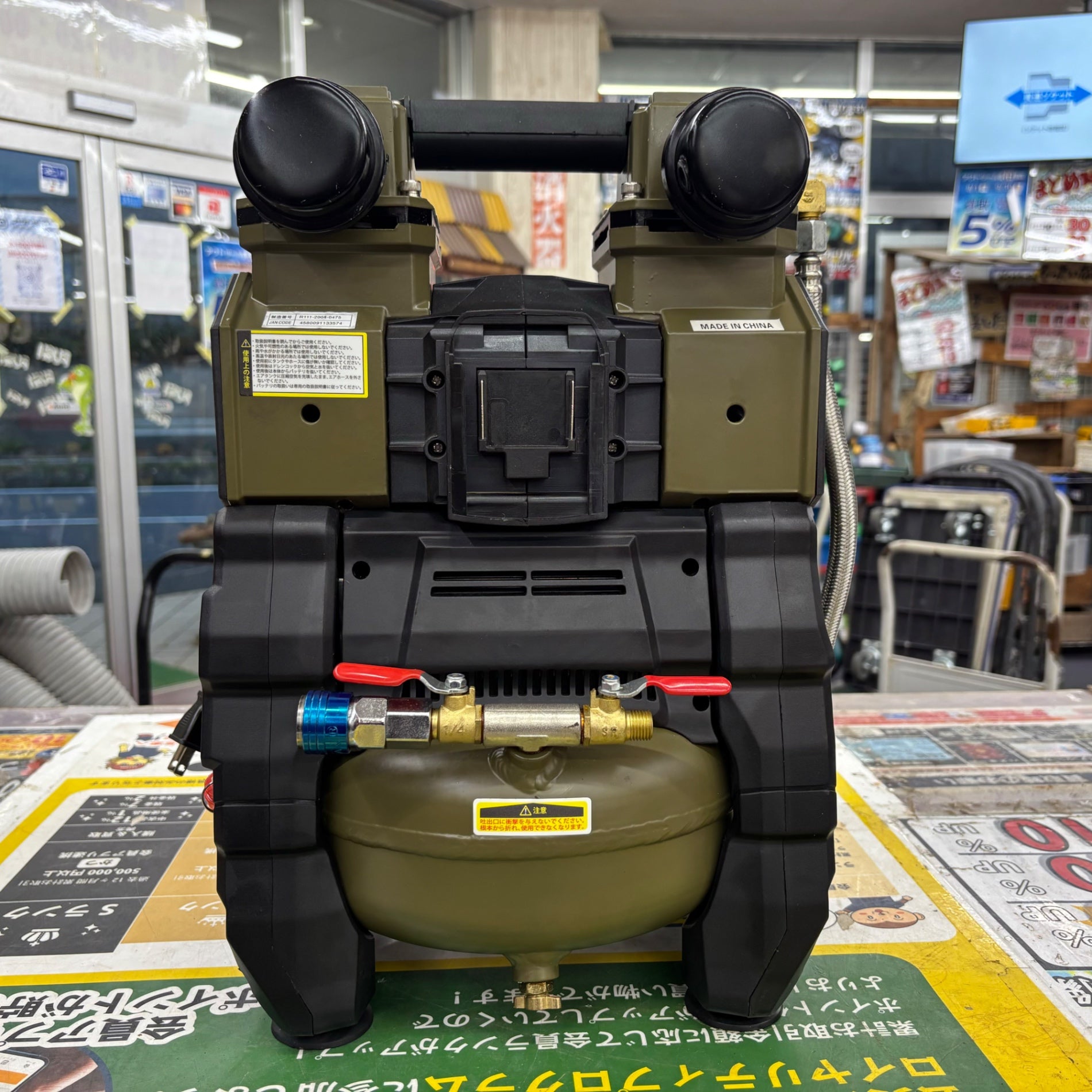 HAIGE/ハイガー エアーコンプレッサー HG-DC1090BT 100V 5L オイルレス AC電源/バッテリー両用 静音 小型【柏店】