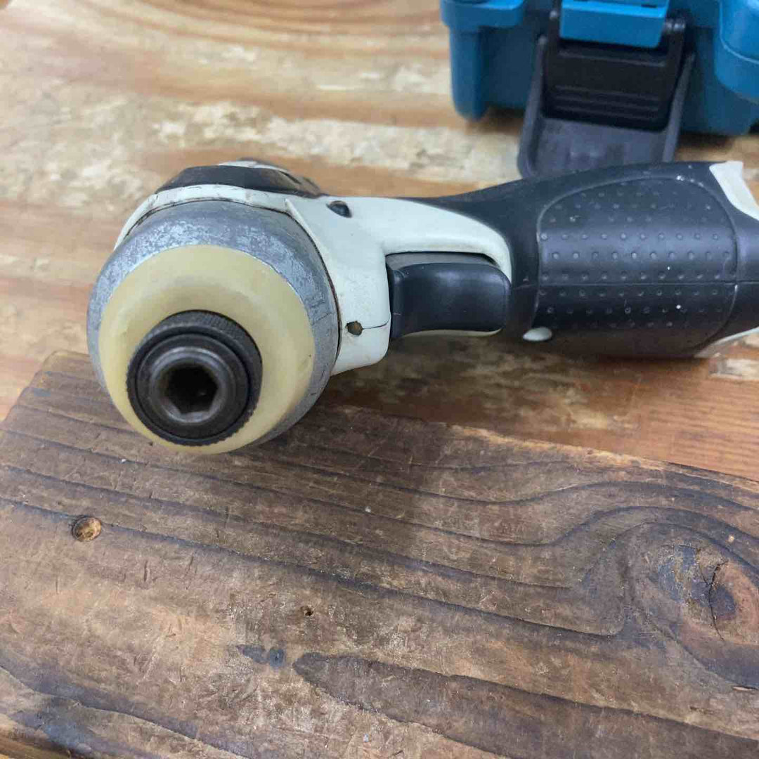 【中古品】☆マキタ(makita) コードレスインパクトドライバ TD090DWXW 10.8V セット【柏店】