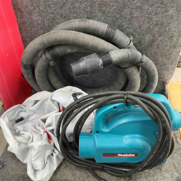 ★マキタ(makita) 小型集じん機 乾式 450(P) 集じん袋、ホース【鴻巣店】