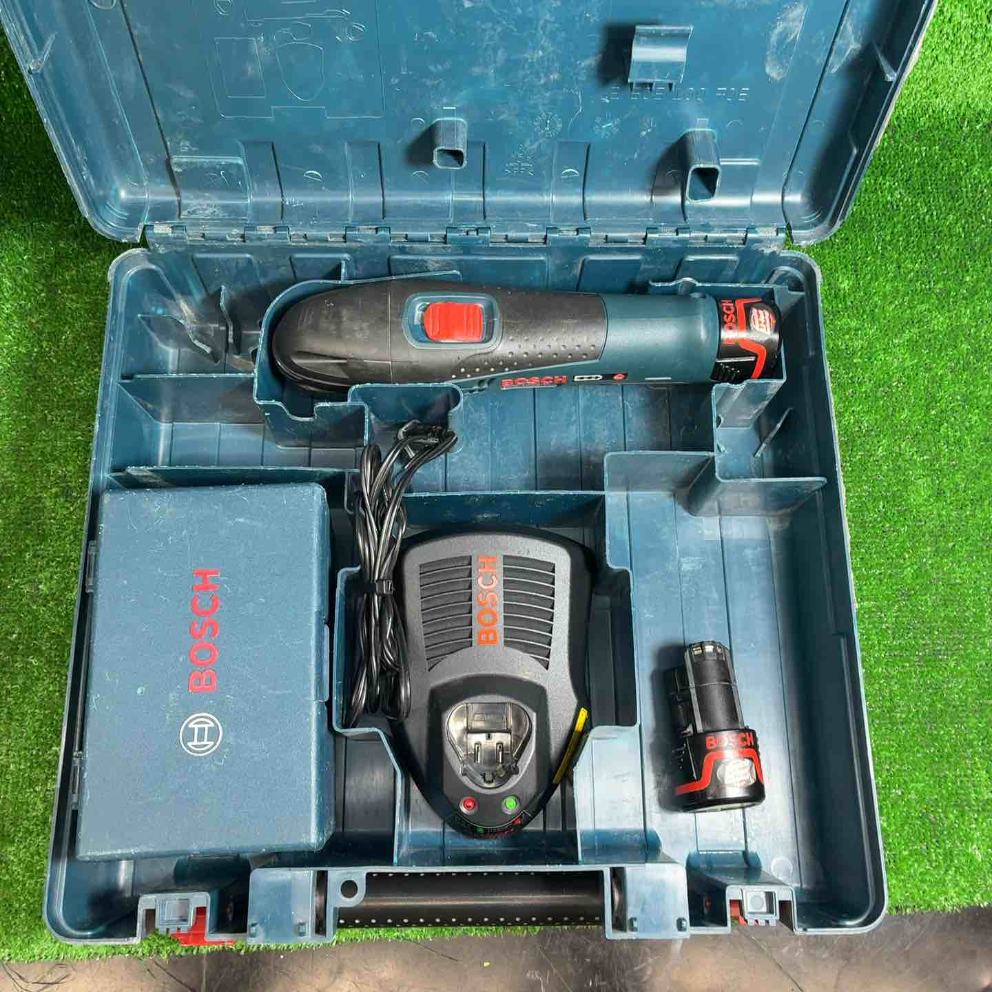 中古品 ボッシュ (BOSCH) コードレスマルチツール GMF10.8V-LI