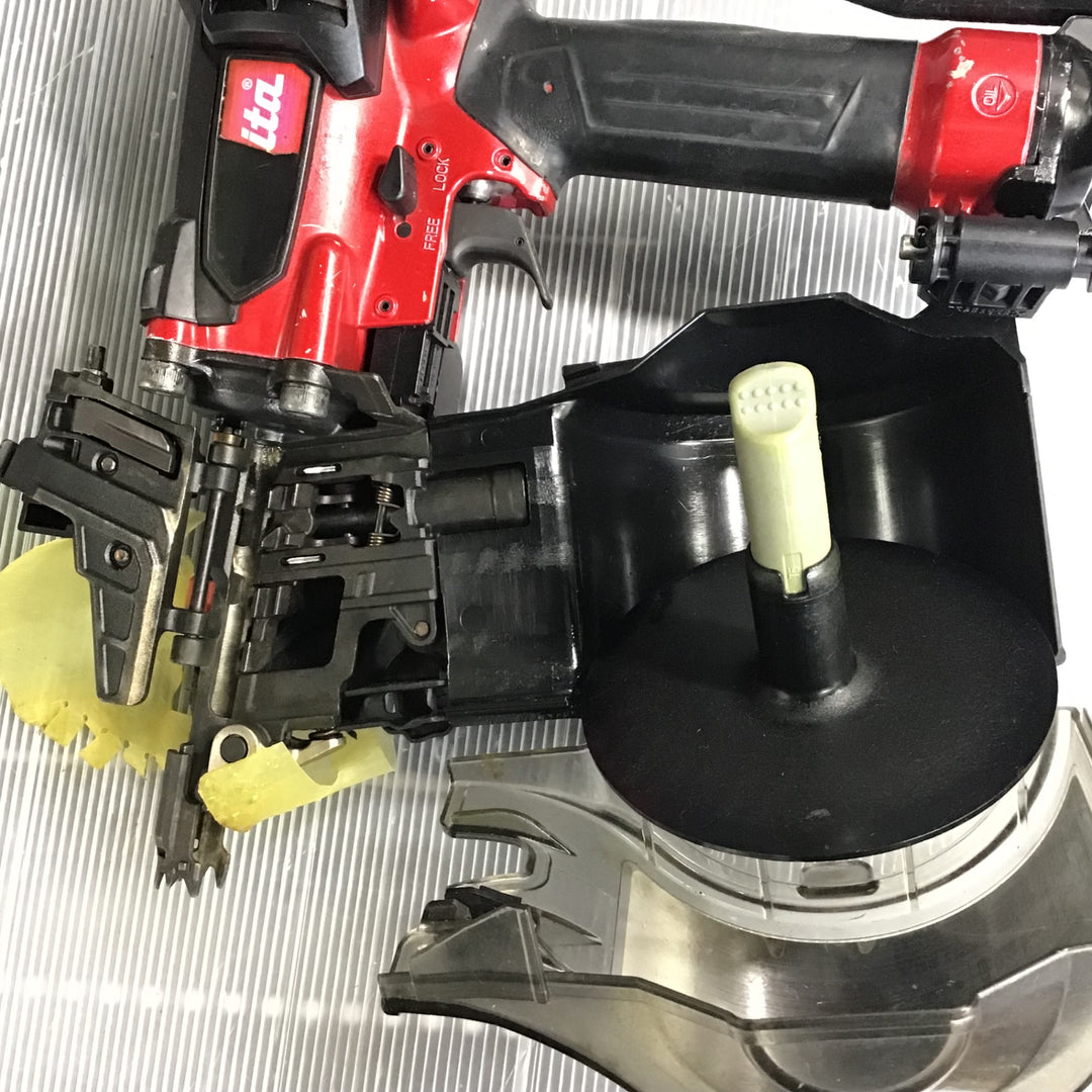 ★マキタ(makita) 高圧エア釘打ち機 AN731H【草加店】