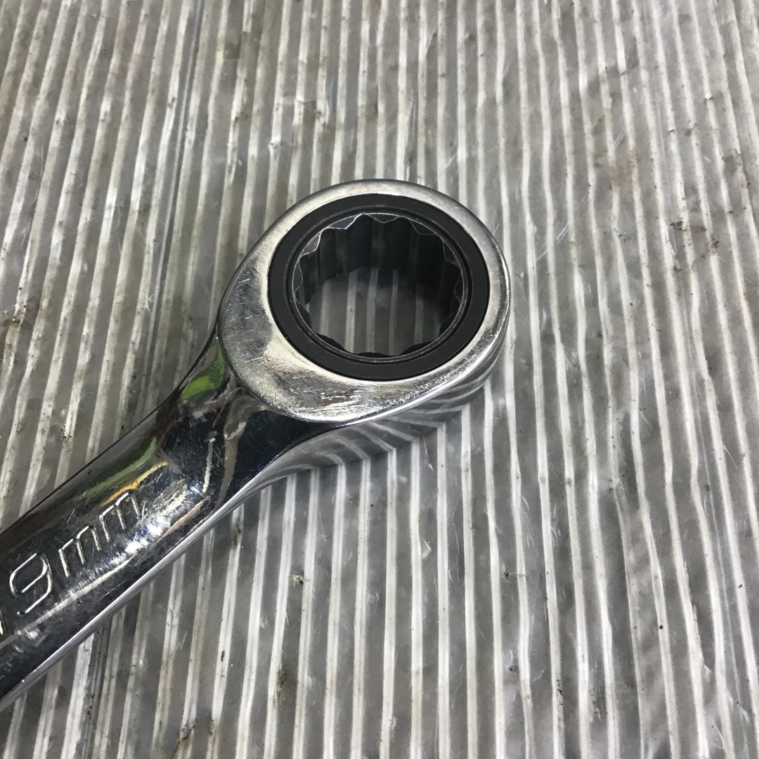 スナップオン(Snap-on)  ギアラチェットコンビネーションレンチ　OEXRM19【中古品】