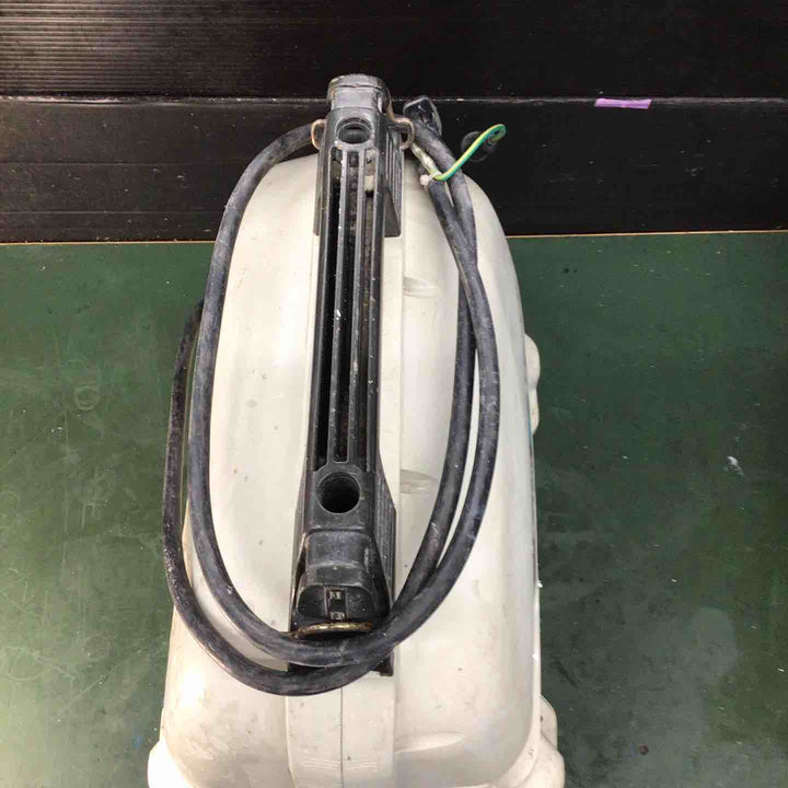 ★マキタ(makita) エアコンプレッサー AC700【戸田店】