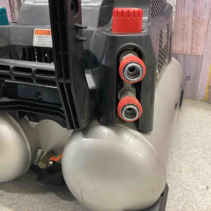 ★マキタ(makita) エアコンプレッサー AC461XG【八潮店】