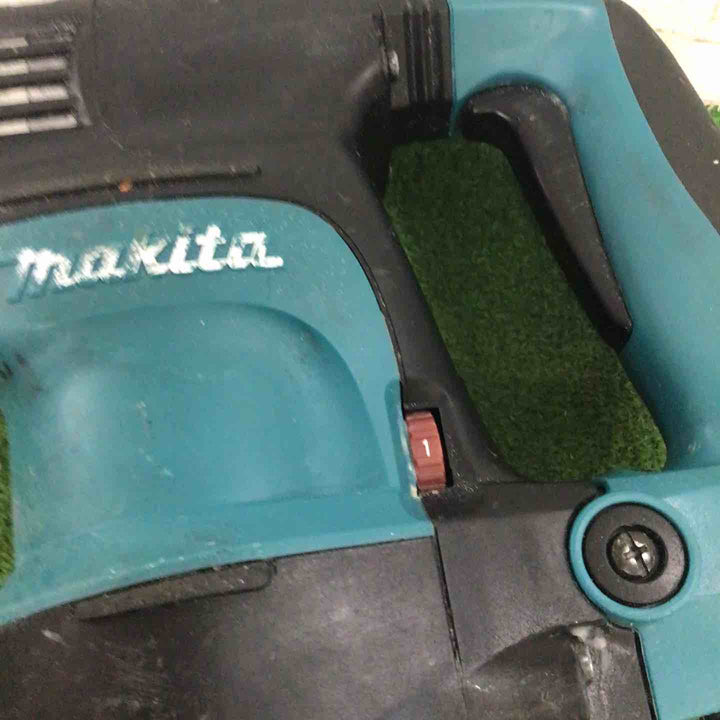 ★マキタ(makita) 電動ケレン スタンダードタイプ HK1820【町田店】