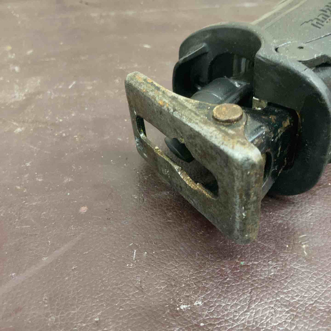 【中古品】マキタ(makita) コードレスレシプロソー JR187DZK 充電器付属【東大和店】