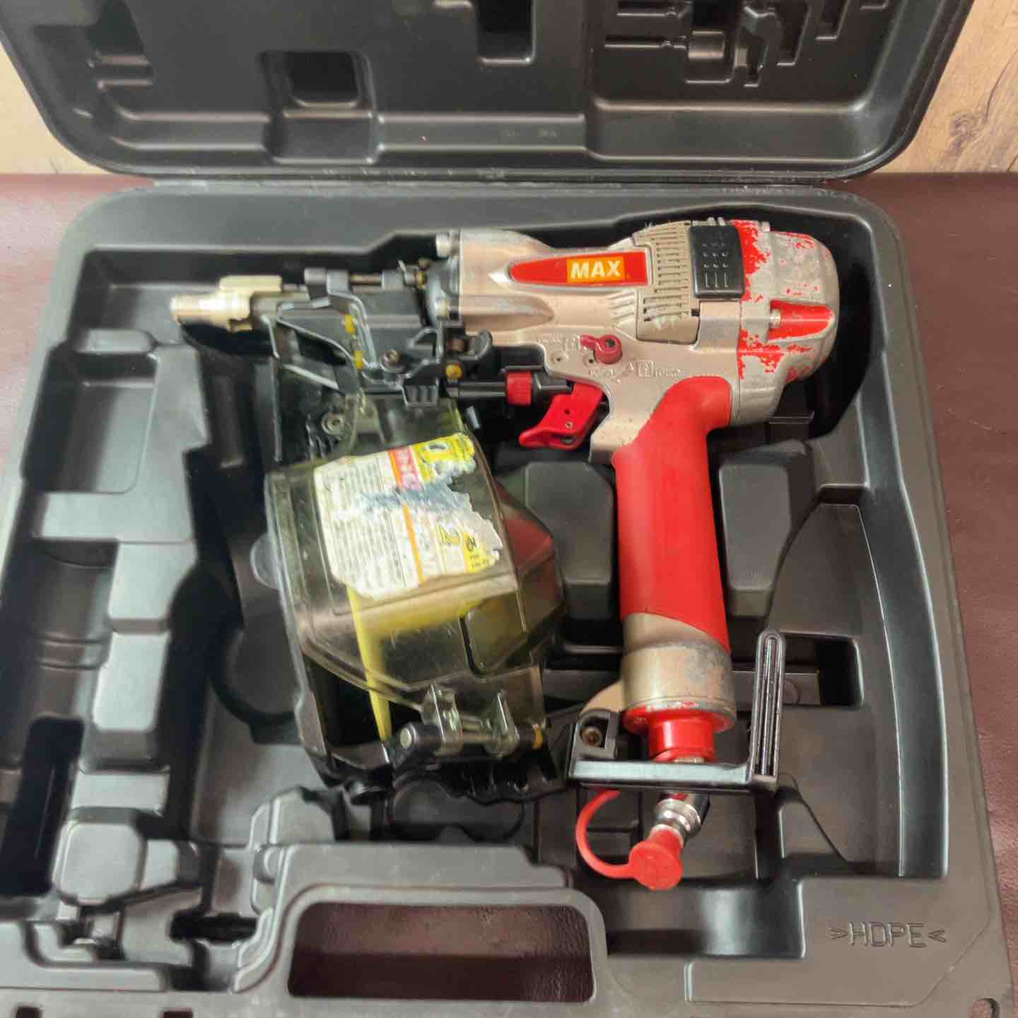 中古品】マックス(MAX) 高圧エア釘打ち機 HN-65N1 スーパー 中古品】マックス(MAX) 高圧エア釘打ち機 HN-65N1 スーパー