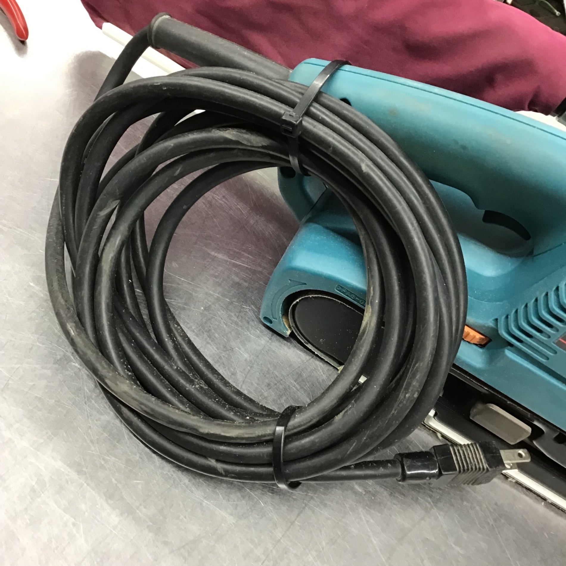 ☆マキタ(makita) ベルトサンダ 9404【戸田店】 – アクトツール