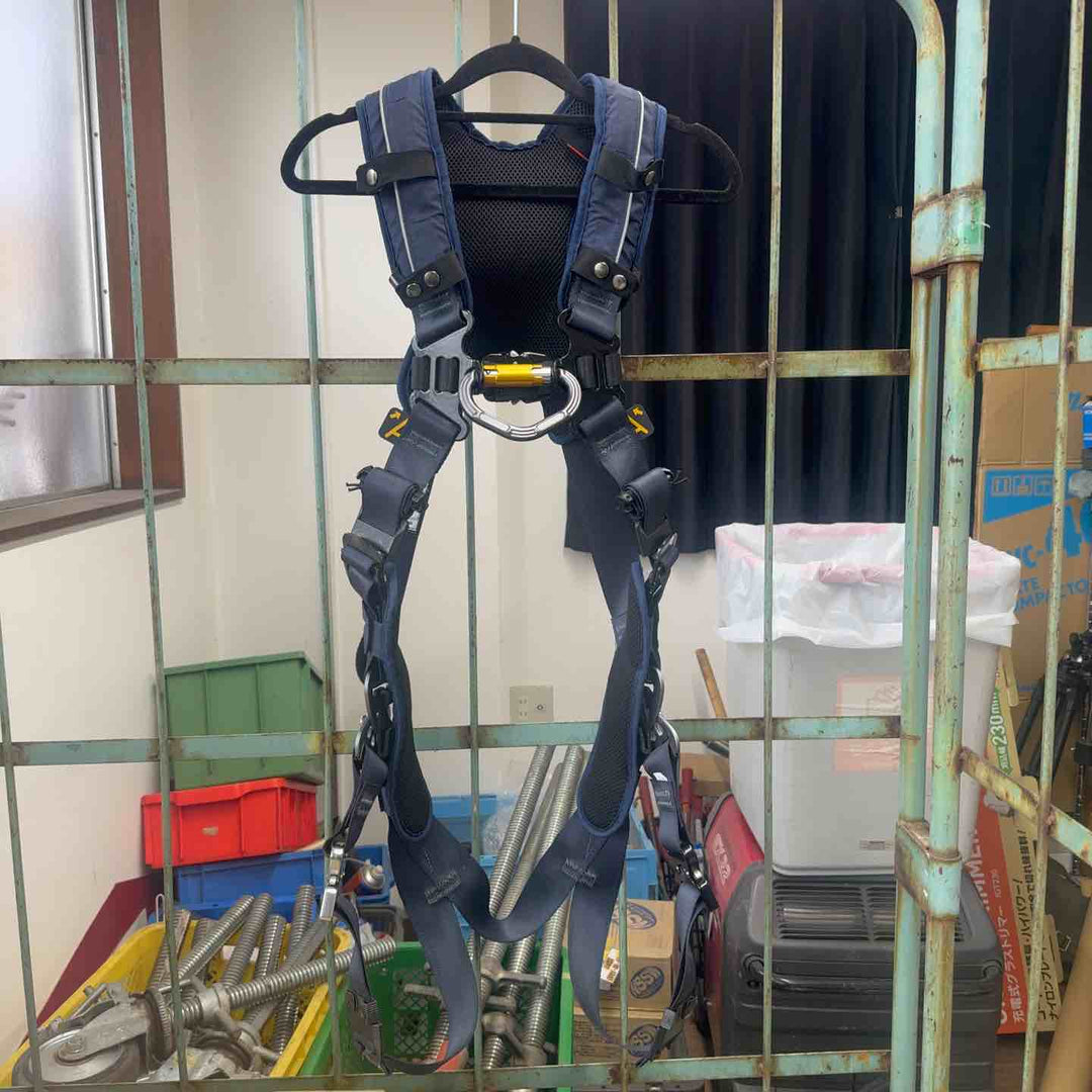 【美品中古】 ツヨロン 藤井電工 Mサイズ フルハーネス TH-520V-OT-BL-M-HG ZEROGハーネス 墜落制止用器具の規格適合品 【桶川店】