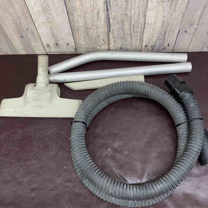 【中古品】マキタ(makita) 集じん機 432 乾湿両用 ホース・ノズル付 【東大和店】