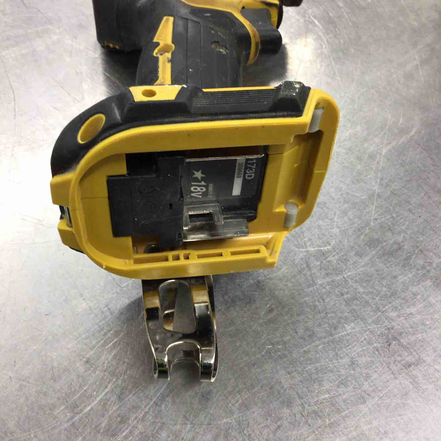 Makita - ▼未使用品▼マキタ インパクトドライバ TD173DXFY ☆マキタ(makita) コードレスインパクトドライバー TD173DZFY