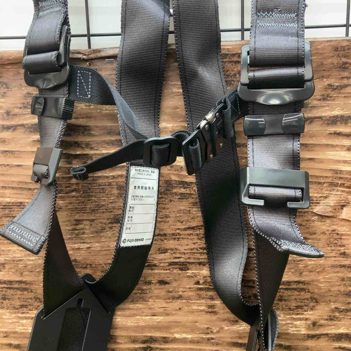 ◇ツヨロン(TSUYORON) 新規格 墜落制止用器具 クロカゲハーネス TH-504-OT-DG-M-BX【川越店】