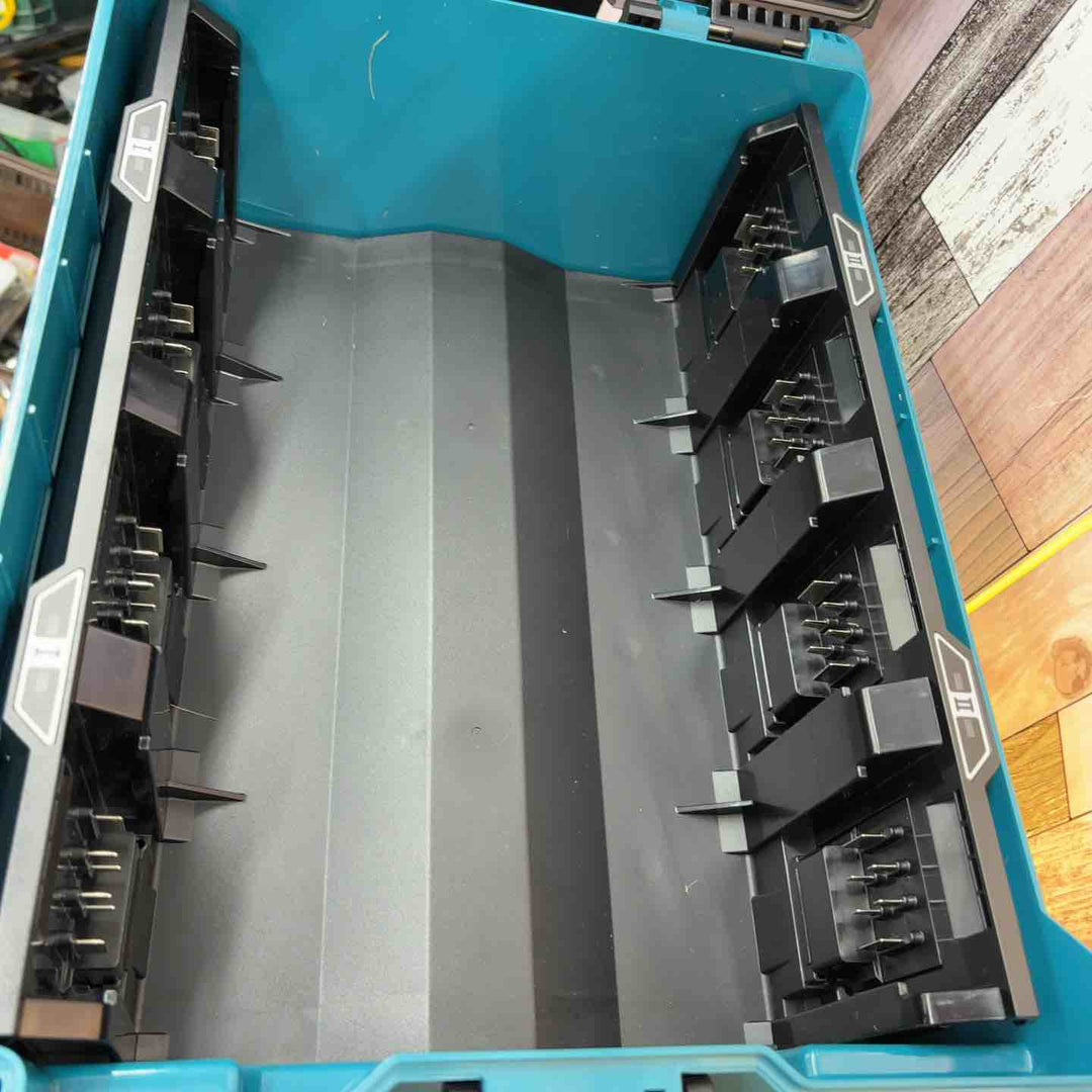 ★マキタ(makita) 多口充電器 BCC01 A-78346【八潮店】