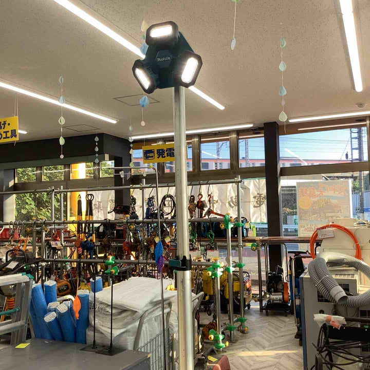 ★マキタ(makita) コードレスタワーライト ML814【越谷店】