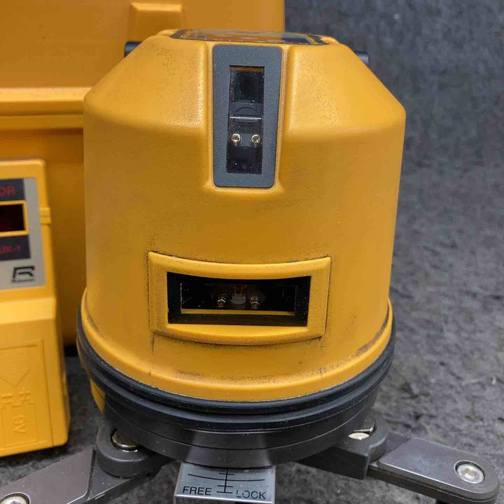 リズム ロボライン SX-233 レーザー墨出器 墨出器 測定 計測 電動工具 ケース付き 受光機【鴻巣店】