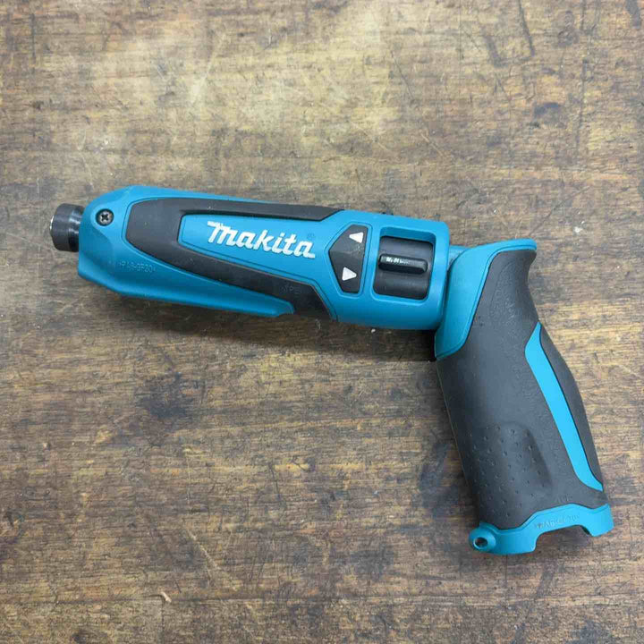 ☆マキタ(makita) コードレスペンインパクトドライバー TD021DZ【八潮店】