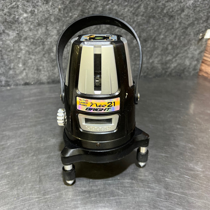 〇シンワ測定 レーザー墨出し器 Neo21 BRIGHT No.77354 縦・横・地墨 レーザーロボ ネオ ブライト【桶川店】