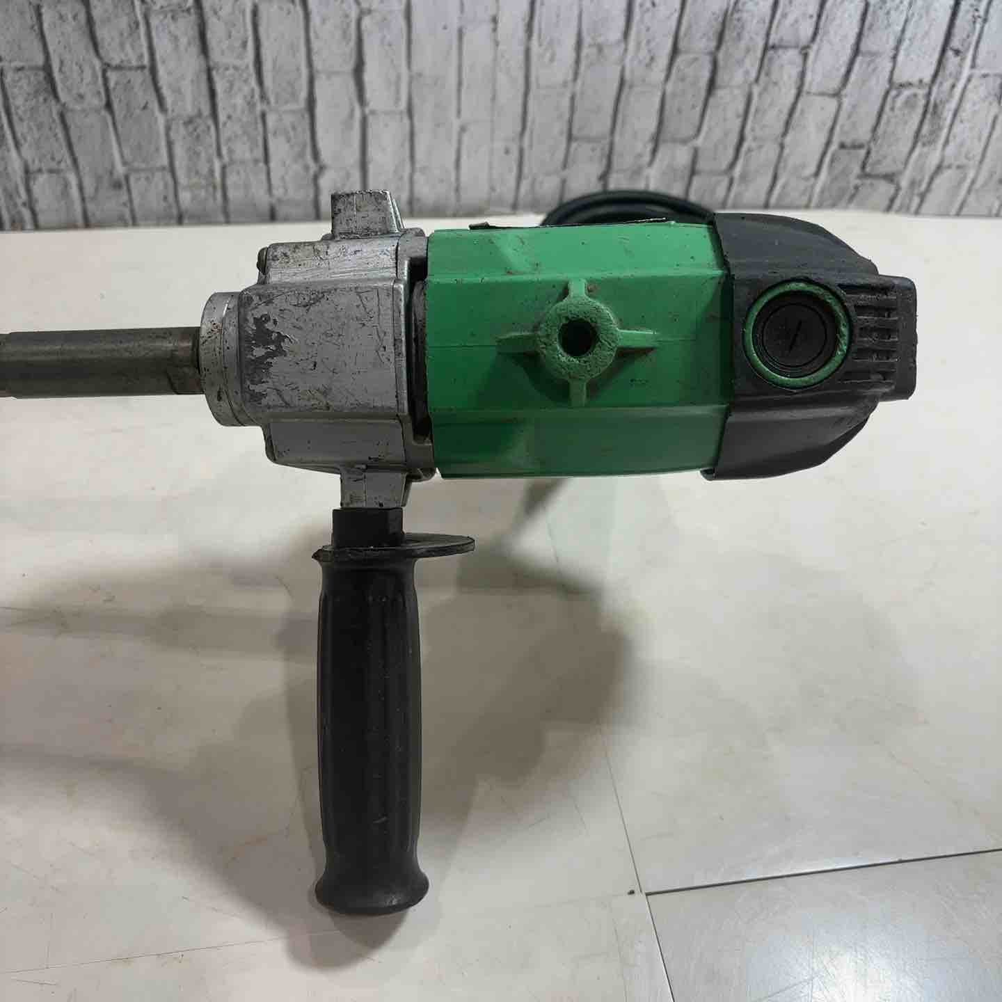 【SIW】HiKOKI ハイコーキ 旧日立工機 UM22V 100V かくはん機【未使用品】 HiKOKI（ハイコーキ） 工機ホールディングス かくはん機 UM22V 旧日立
