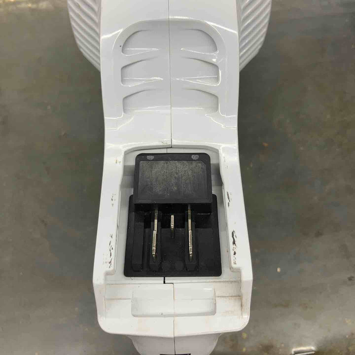 ☆マキタ(makita) コードレスクリーナー CL107FDSHW【戸田店】