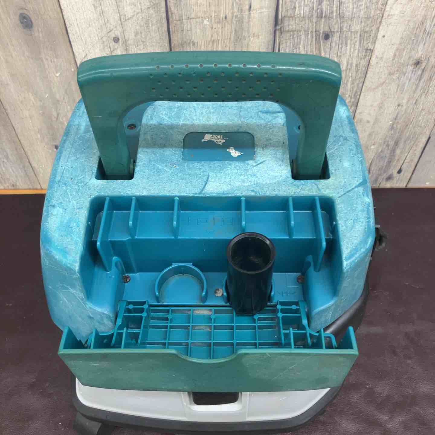 中古品】 マキタ(makita) 集じん機 乾式 484(P) 【東大和店】 – アクト