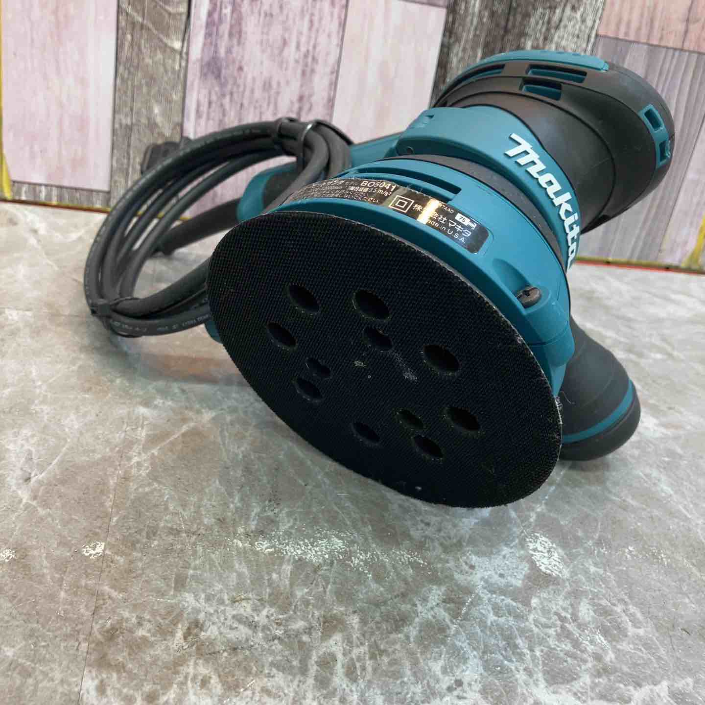 ◇マキタ(makita) オービットサンダ(ランダム) BO5041【八潮店 ◇マキタ(makita) オービットサンダ(ランダム) BO5041【八潮店
