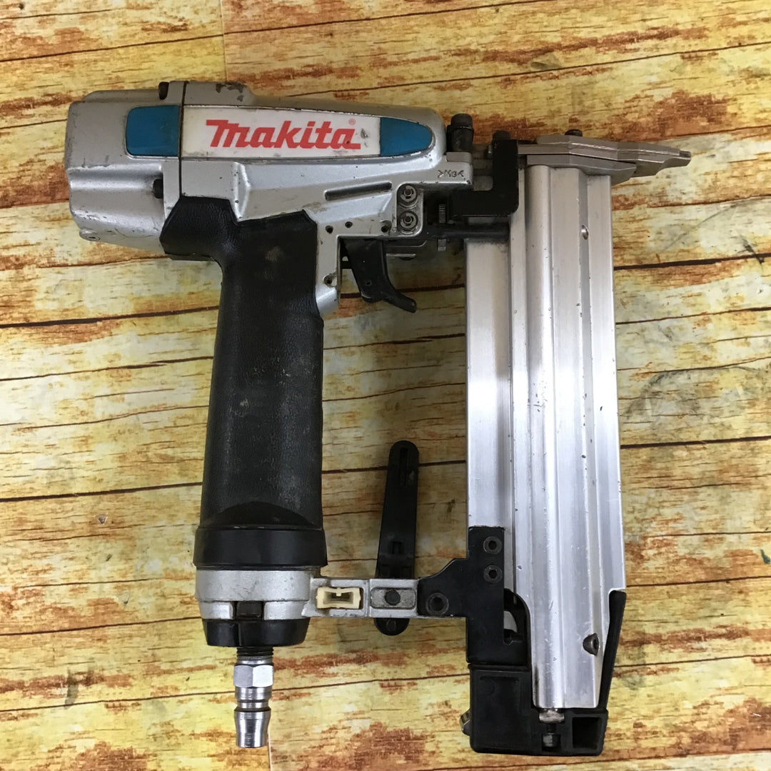 ★マキタ(makita) 常圧フィニッシュネイラ AF502N【川崎店】