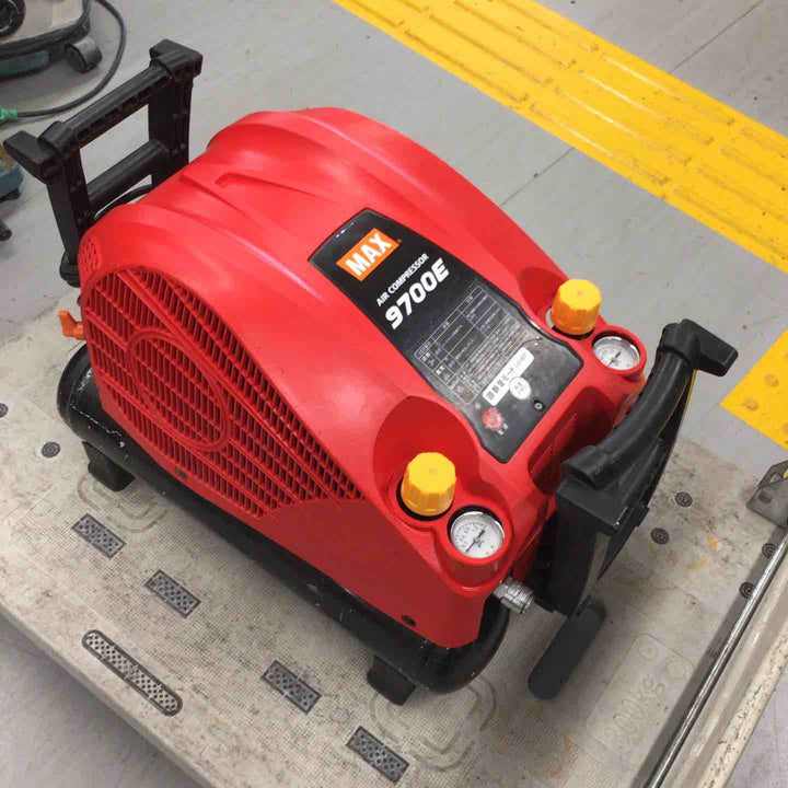 マックス(MAX) 常圧エアコンプレッサ AK-LL9700E【戸田店】