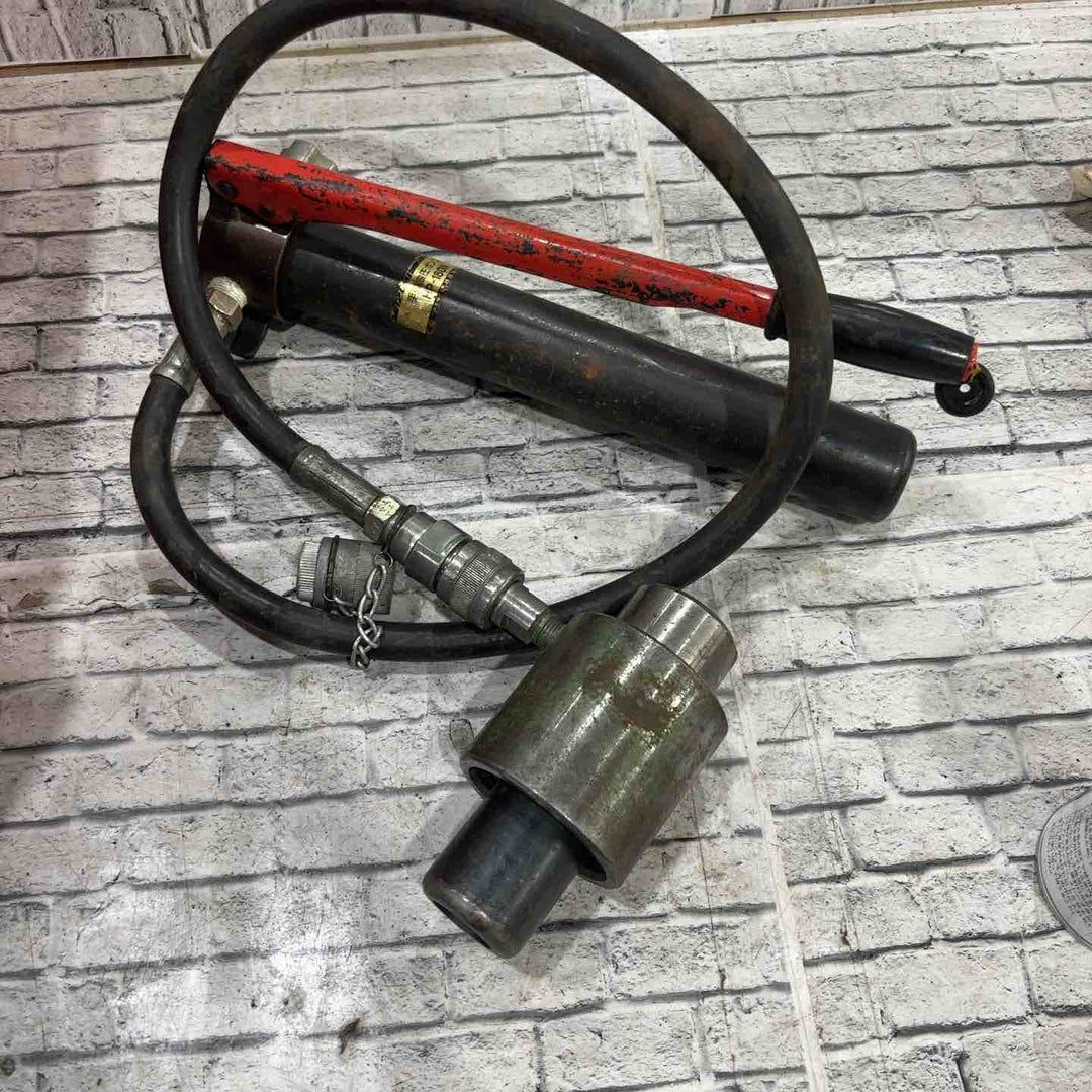 ◇泉精器(IZUMI) 分離型油圧式パンチャ SH-10-1(ポンプHP-180N付)【川口店】