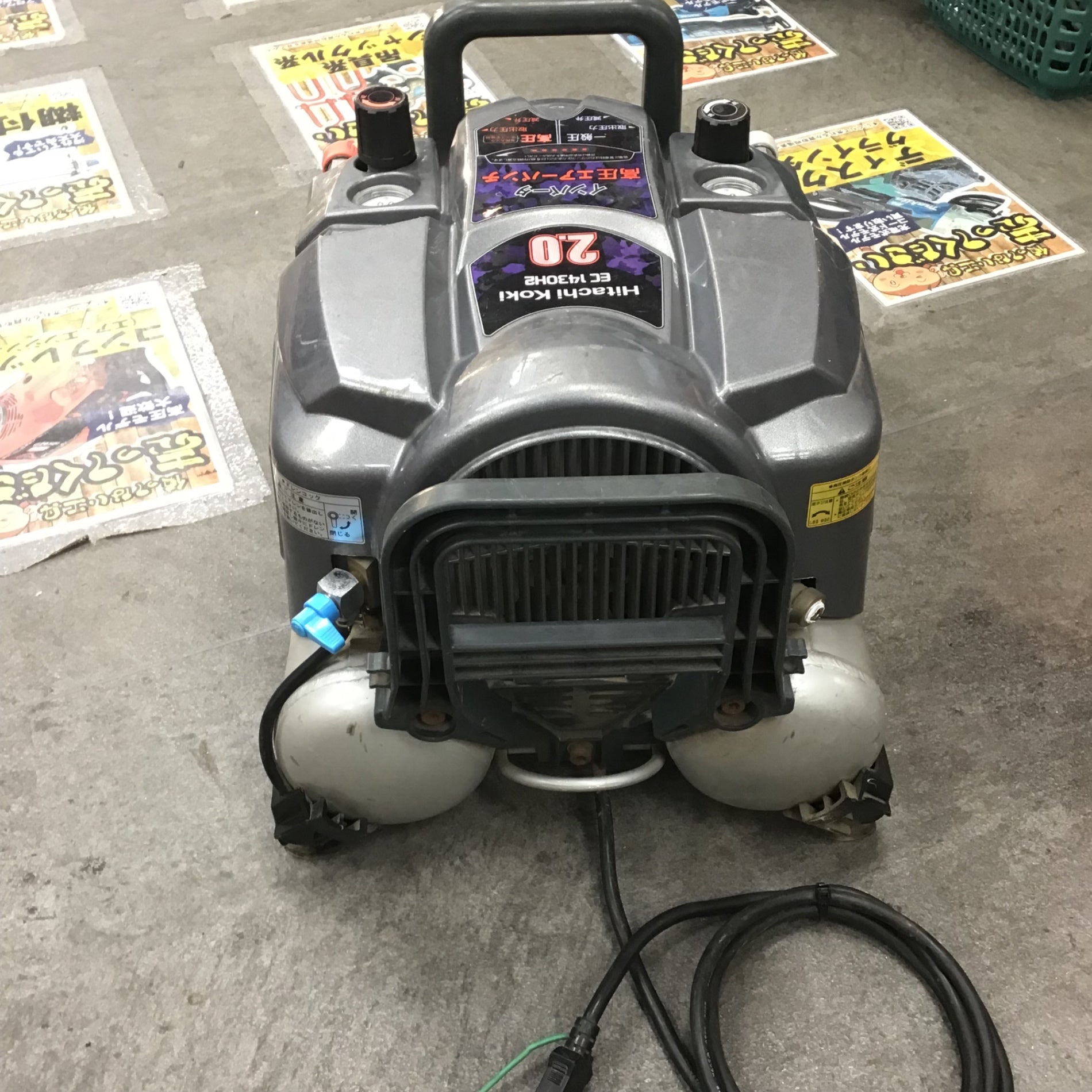 Hitachi 日立 EC1430H2 エアーコンプレッサー【野田愛宕店】【店頭取引限定】【中古】管理番号：ITW2HANYG65U ☆ハイコーキ(HIKOKI ※旧:日立工機) エアコンプレッサー EC1430H2