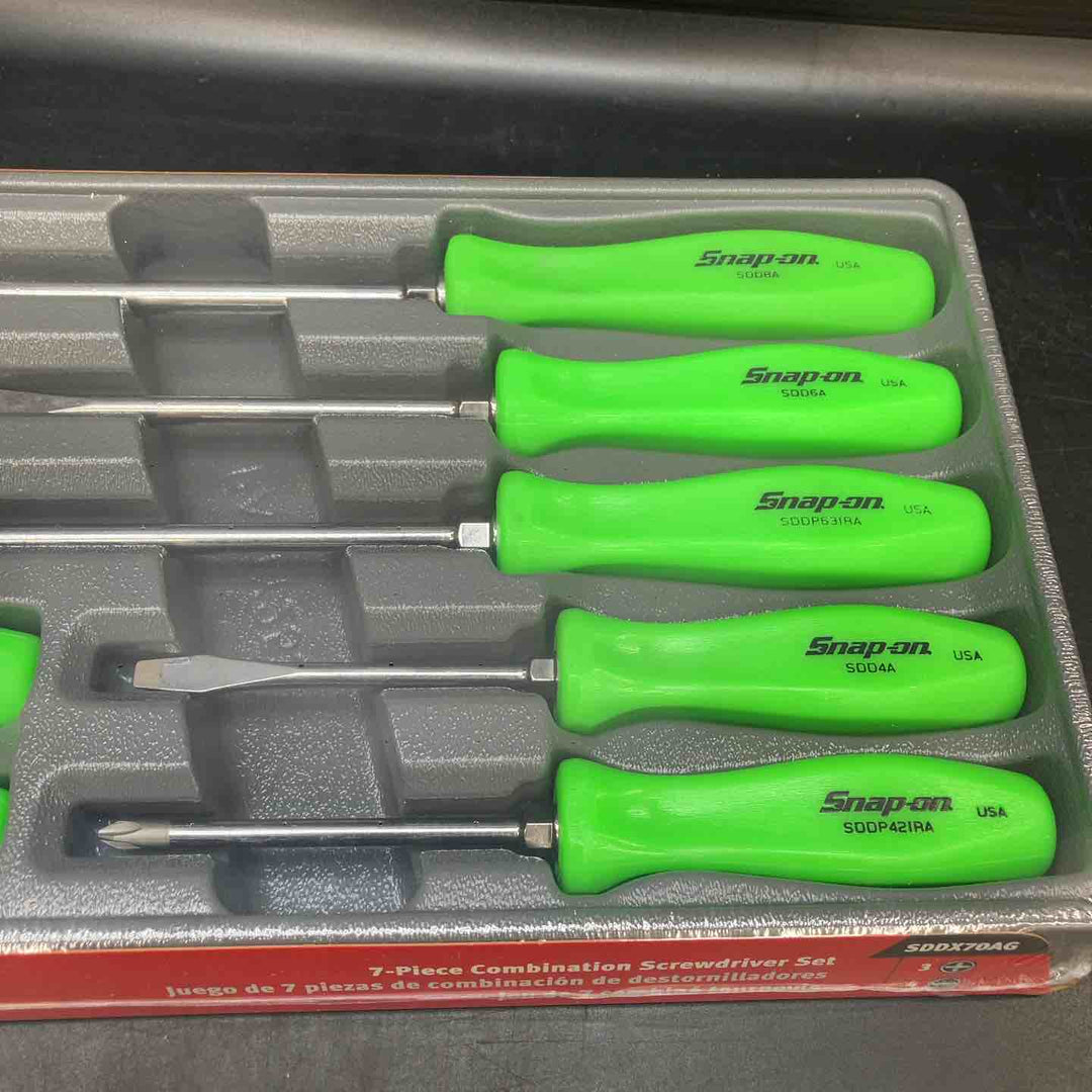 【未使用品】Snap-on (スナップオン) 旧グリップ ドライバーセット 限定品 グリーン 緑 SDDX70AG【川越店】