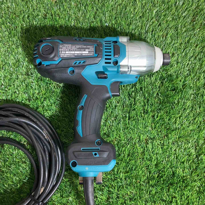 ☆マキタ(makita) インパクトドライバ TD0220【戸田店】