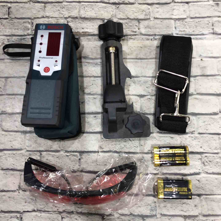 ◇ボッシュ(BOSCH) 電子整準方式 ・レーザー墨出し器 GLL8-40ELR【川口店】