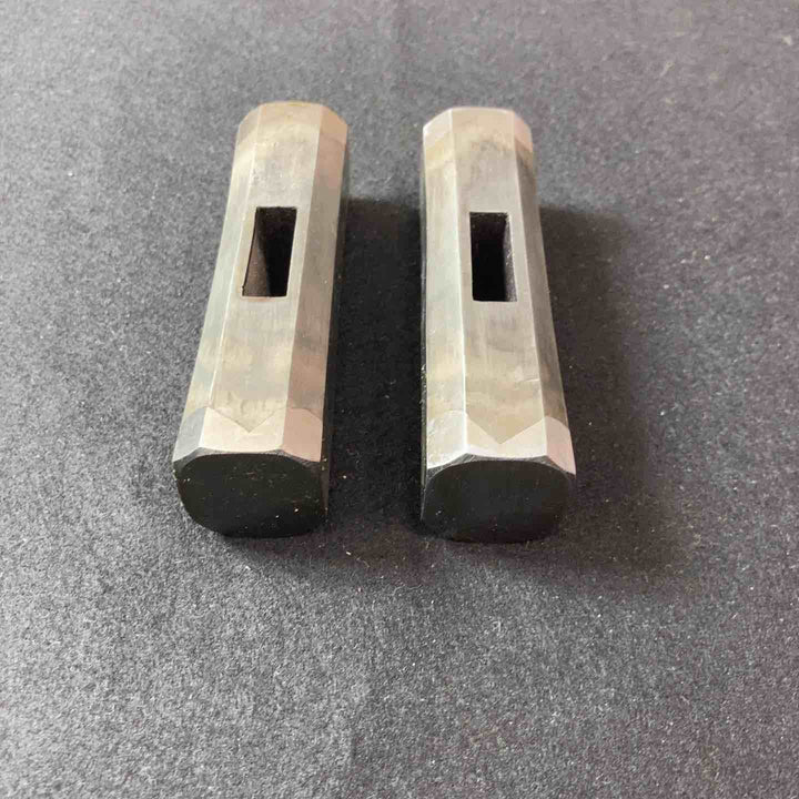 【未使用(店頭展示品)】玄翁(玄能)菱貫 100匁 2本まとめ 総重量：1.04Kg【東大和店】