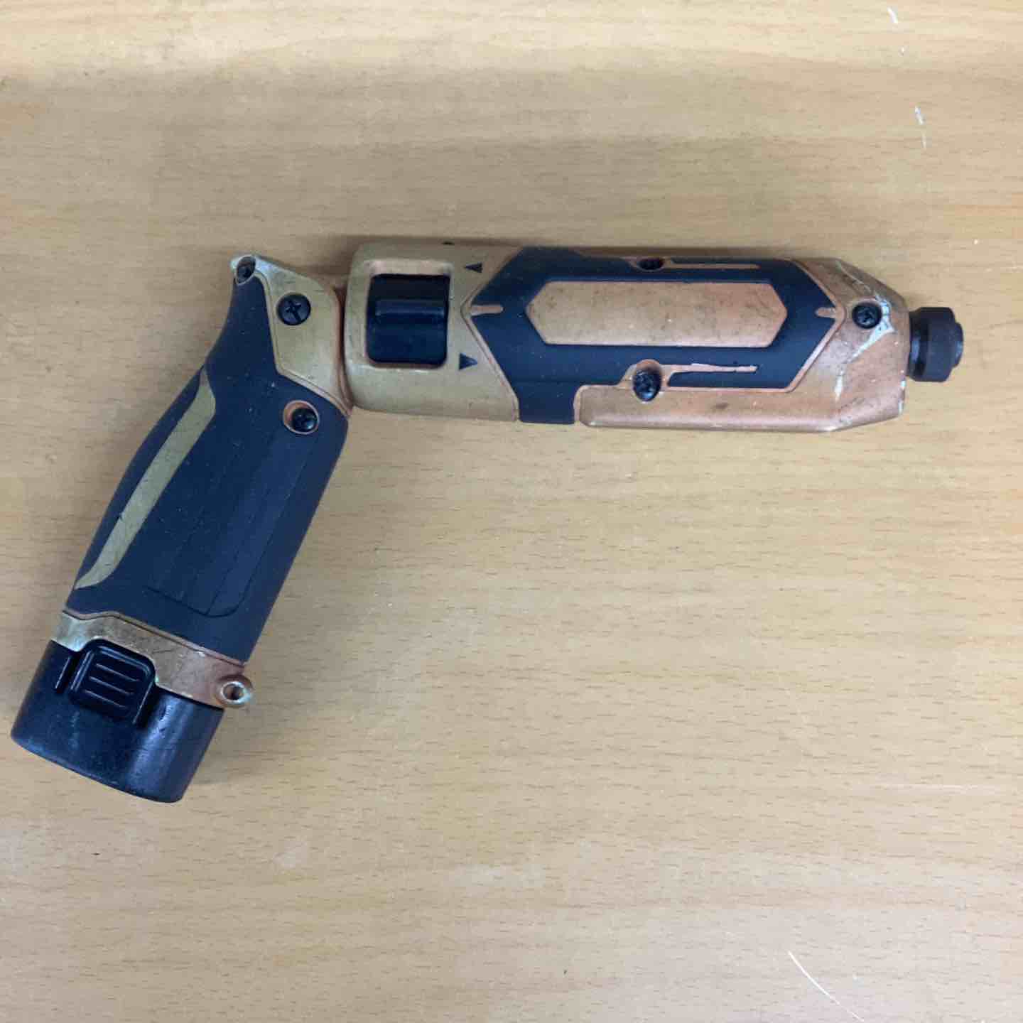 ☆マキタ(makita) コードレスペンインパクトドライバー TD022DSHXW